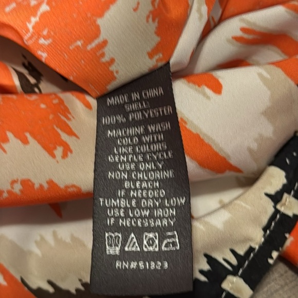 Vince Camuto blouse plus size 2x Orange and Cream flowy ponch style - Picture 11 of 12